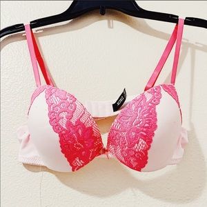 NWOT XOXO push-up bra